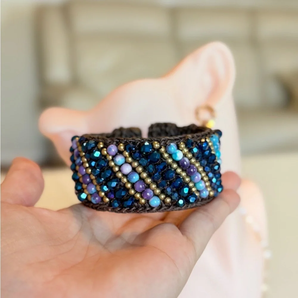 ⚜️ Beaded Bracelet with Blue and Purple Accents - Picture 5 of 7